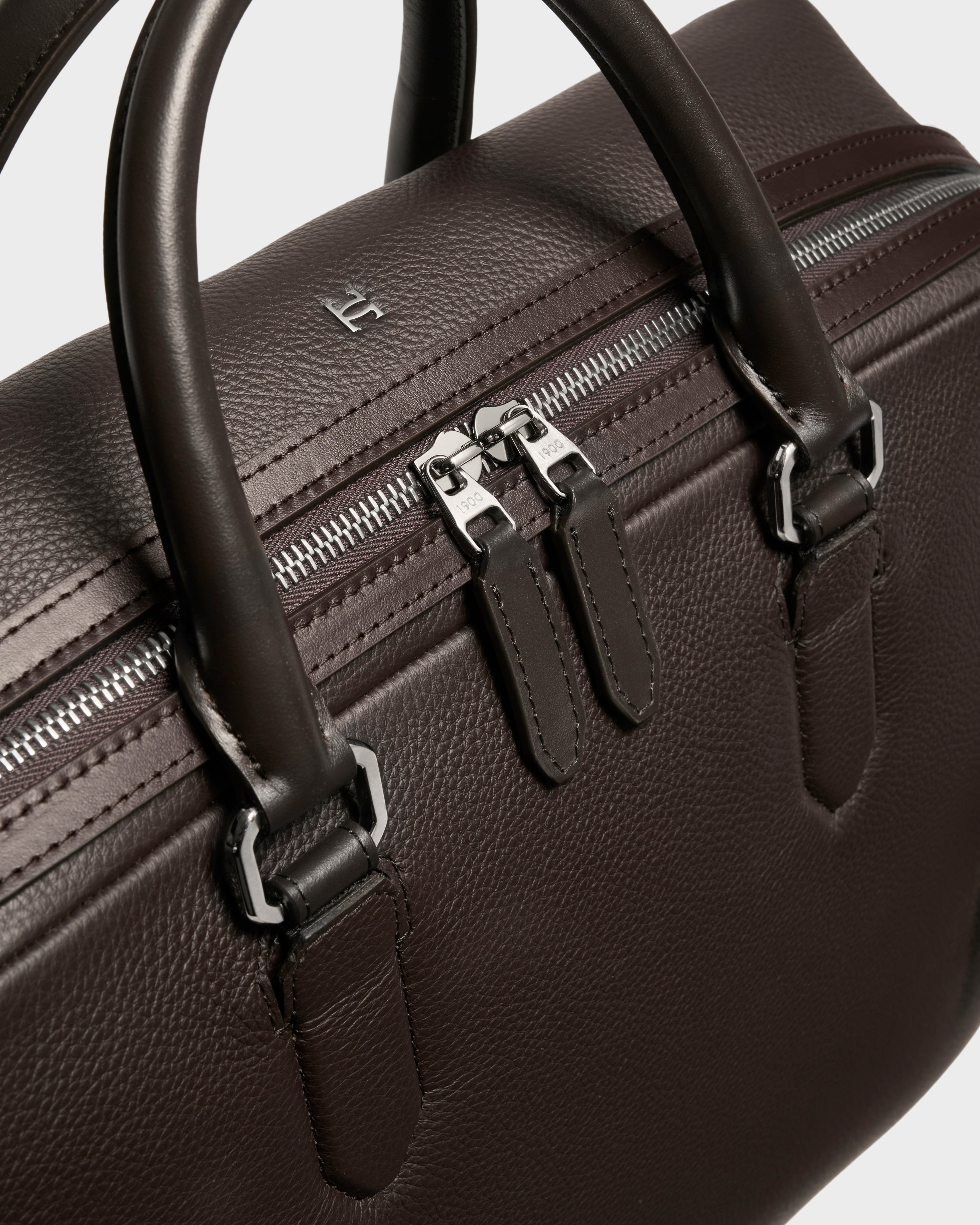 Briefcase brown#Color_Brown